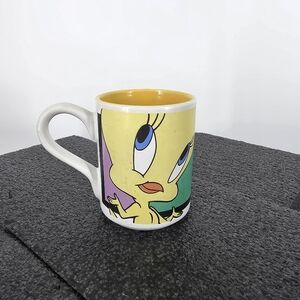 Gibson Looney Tunes Tweety Bird Mug 2001 Yellow Pop Art